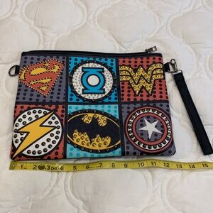Marvel Design Crossbody/wristlet Women’s Bag